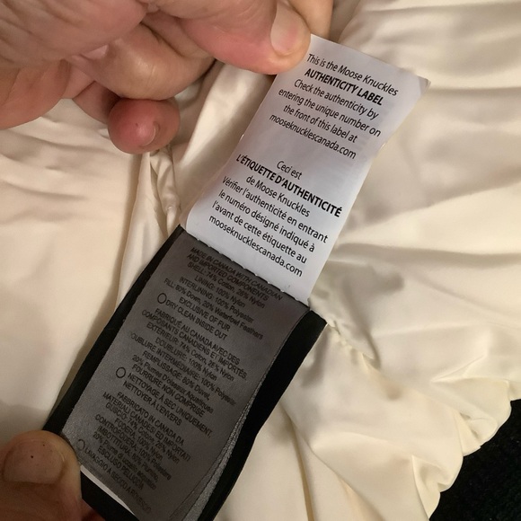 Moose Knuckles Debbie Down Bomber Jacket Women’s Size M White Fur Pom Pom - Picture 9 of 16